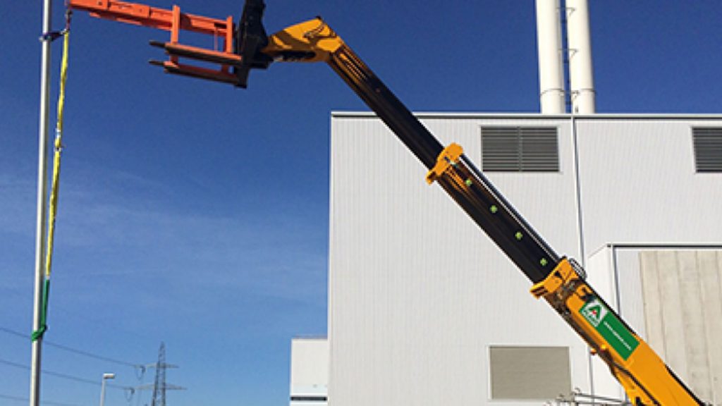 Street lighting installation, Ferrybridge Power Station